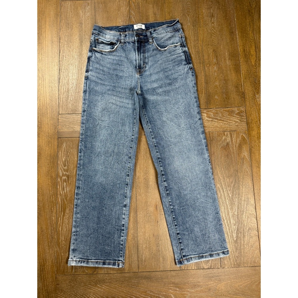 Kensie Jeans Women's 6/28 Mid Rise Straight Leg Jeans Light Wash Stretch Denim